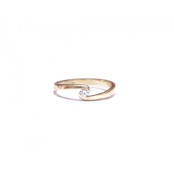 Ring aus Gelbgold mit Zirkonia