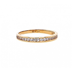 Ring aus Gelbgold mit Zirkonia