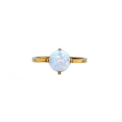 Ring aus Gelbgold mit Opal